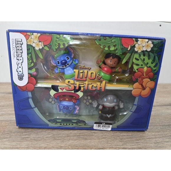 Fisher-Price Other - Fisher-Price Little People Collector Disney Stitch and The Cousins, 4 figures